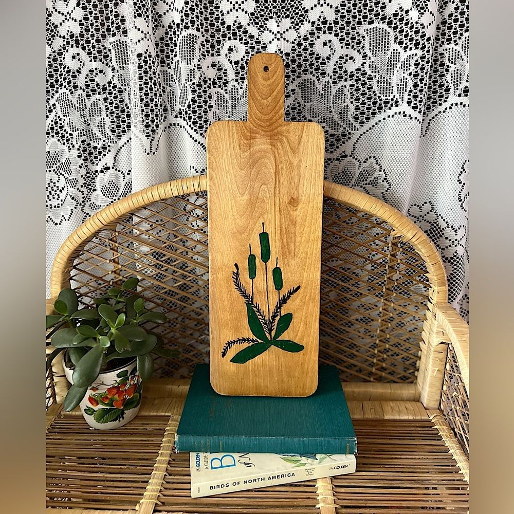 Vintage Handpainted Green Cattails On Wooden Serving / Cuttting Board